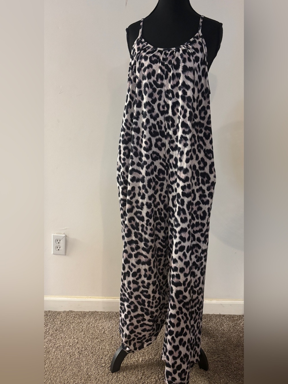 Leopard Print Wide-Leg Jumpsuit Size M